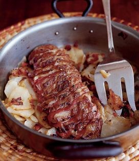 Casserole of moulard duck breasts with potatoes as prepared in the region of the Bigorre (Magret de canard en cocotte comme en Bigorre)