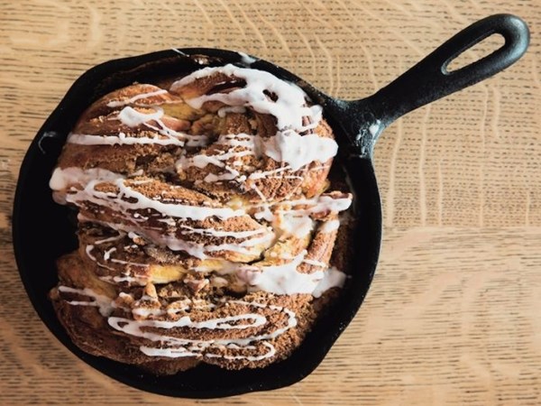Cast-iron sweet potato cardamom bread [cardamom filling, lemon-vanilla glaze]