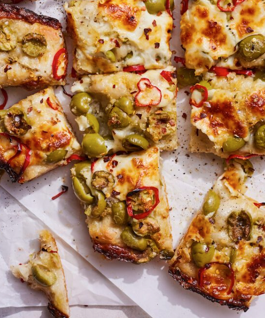 Castelvetrano deep dish pizza