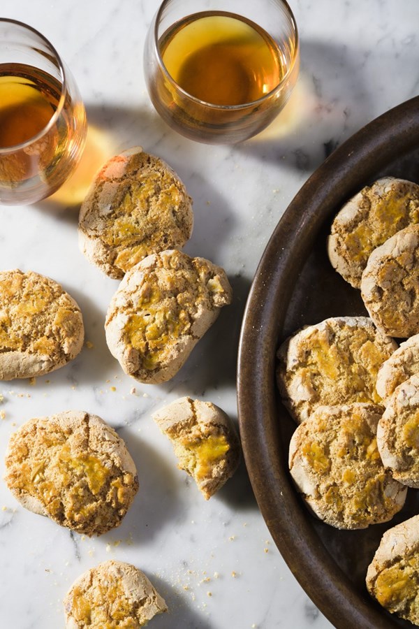 Catalan biscotti