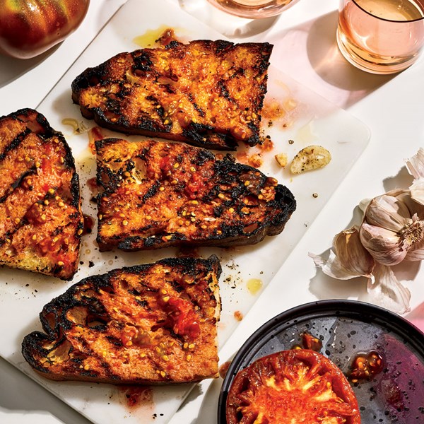Catalan tomato bread