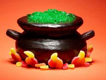 Cauldron cake