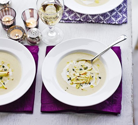 Cauliflower & apple soup
