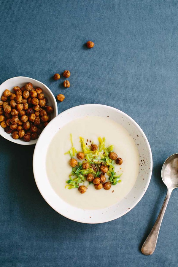 Cauliflower & leek soup with crispy chickpeas