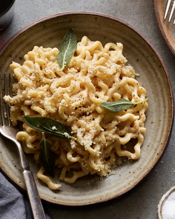 Cauliflower Alfredo pasta