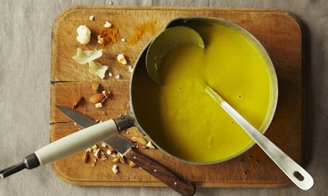 Cauliflower, almond and turmeric