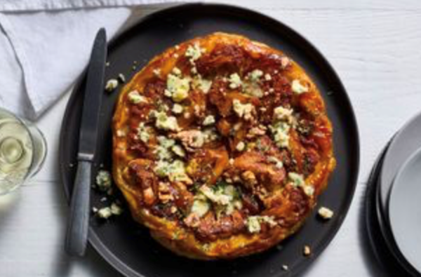 Cauliflower and eschalot tarte Tatin with blue cheese and walnuts