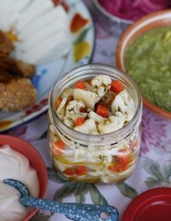 Cauliflower and jalapeño en escabeche