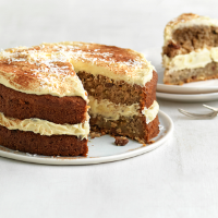 Cauliflower apple cake