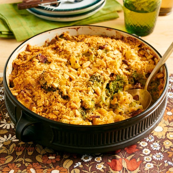 Cauliflower-broccoli casserole with bacon