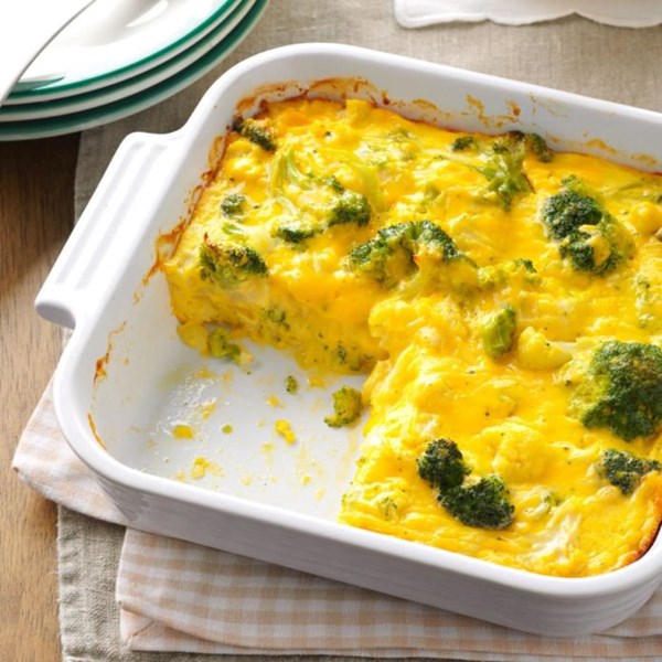 Cauliflower-broccoli cheese bake
