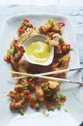 Cauliflower carpaccio in tempura batter with lime mayonnaise