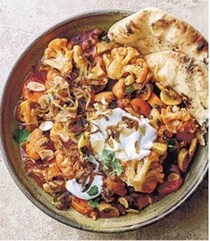 Cauliflower, carrot & mushroom curry