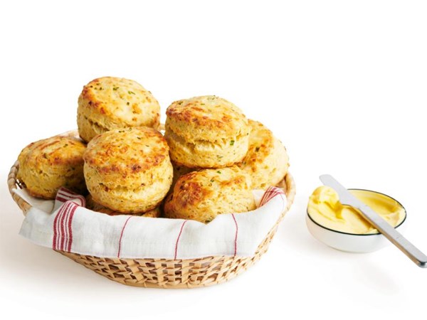 Cauliflower-cheddar biscuits
