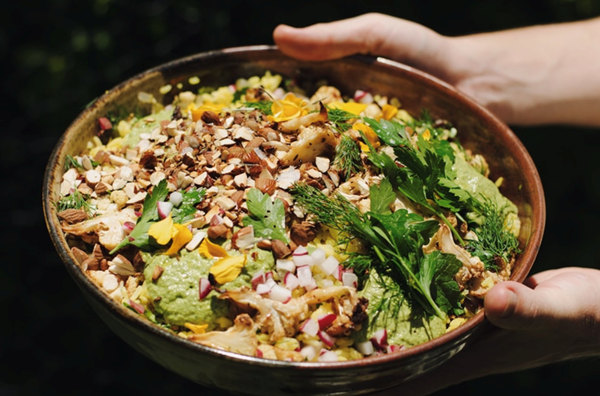 Cauliflower, pickles and rice salad with creamy herb sauce