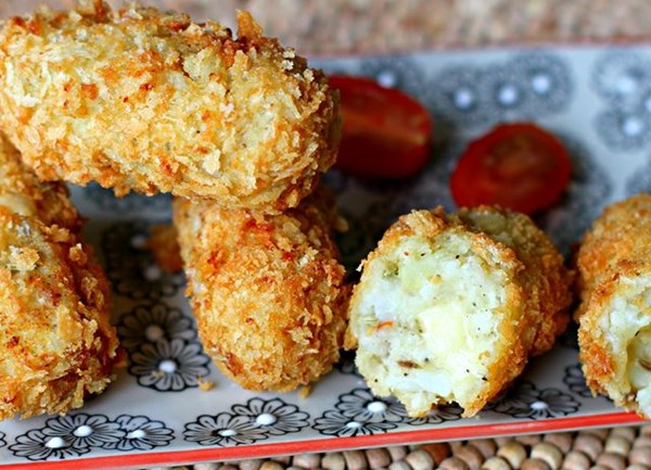 Cauliflower, potato, fennel and chilli cheese croquettes