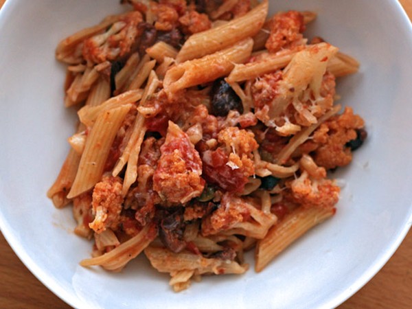 Cauliflower puttanesca