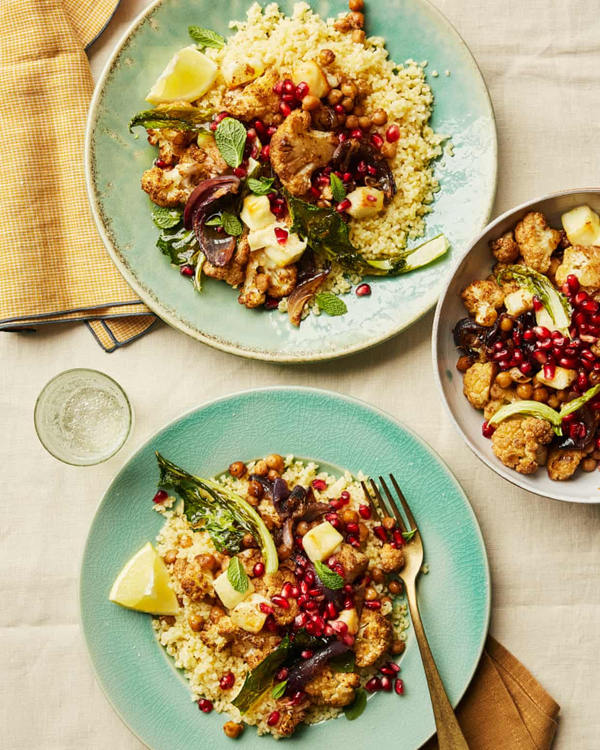 Cauliflower with chickpeas and lemon bulgur