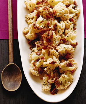 Cauliflower with serrano ham and tomato