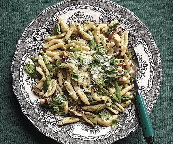 Cavatelli with shiitake mushrooms, asparagus, and pesto