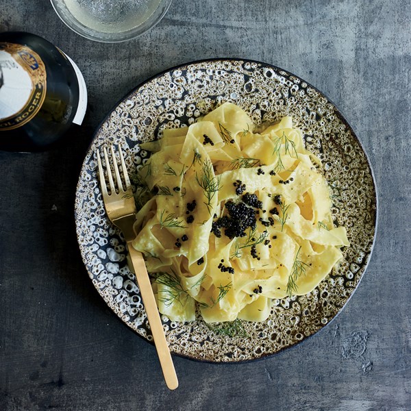 Caviar carbonara