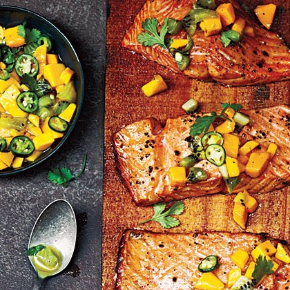 Cedar plank-grilled salmon with mango kiwi salsa