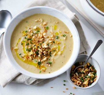 Celeriac soup with toasted hazelnut crumble