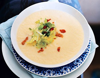 Celery-root soup with bacon and green apple