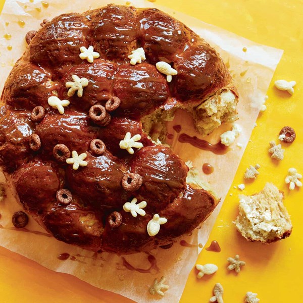 Cereal milk pull-apart bread