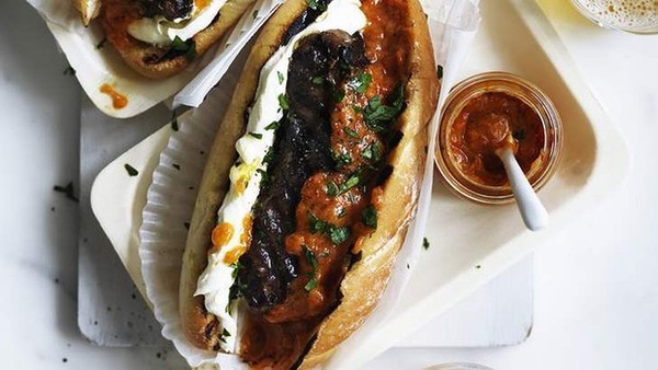 Cevapcici rolls with sweet ajvar and sour cream