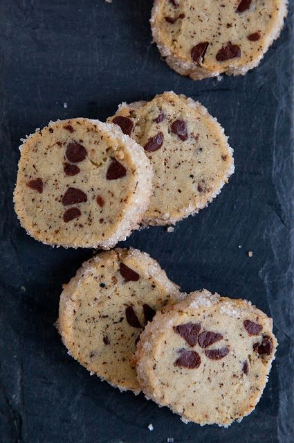 Chai chocolate sables 