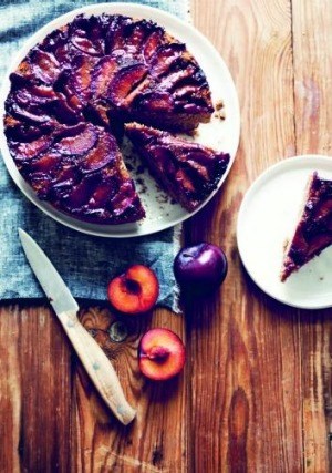 Chai spice upside-down plum cake