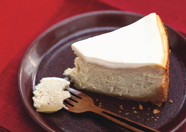 Chai-spiced cheesecake with ginger crust