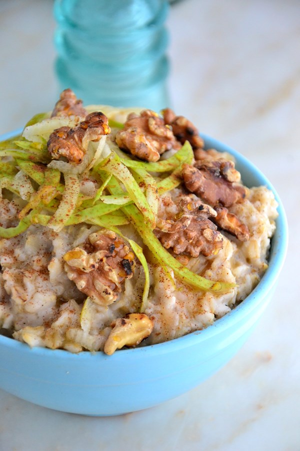 Chai-spiced pear oatmeal