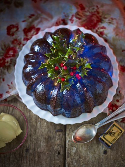 Chai sticky date pudding with toffee sauce
