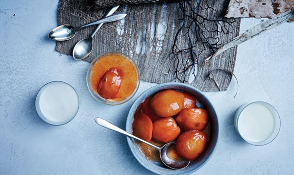 Chamomile panna cotta with quince