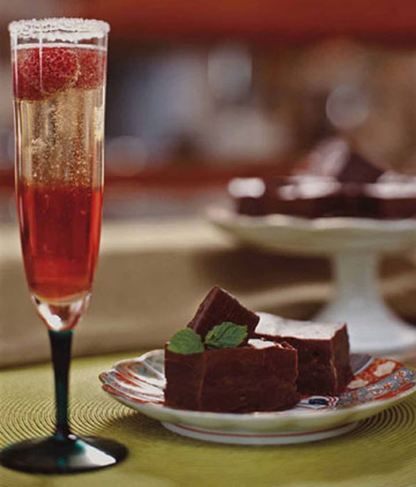 Champagne cosmopolitan cocktails