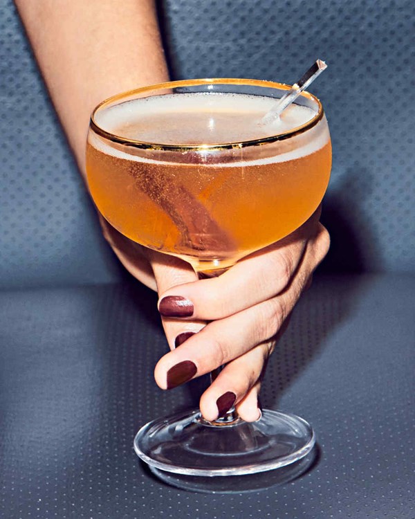 Champagne fizz