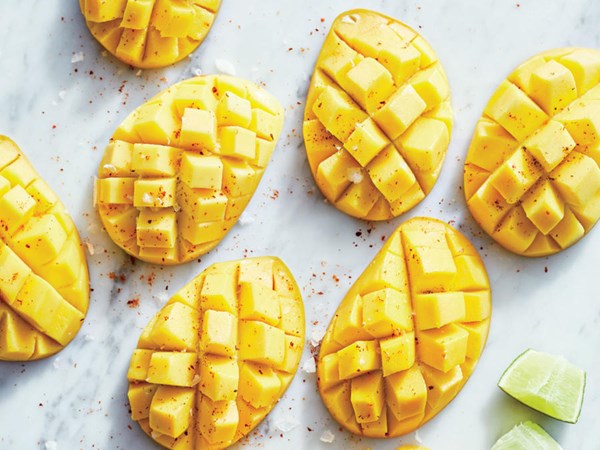 Champagne mangoes with lime and sea salt