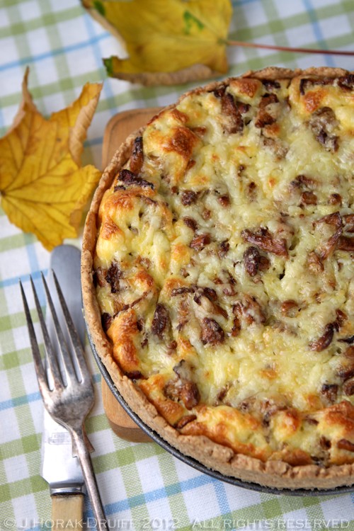 Chanterelle quiche with a wholewheat & thyme crust