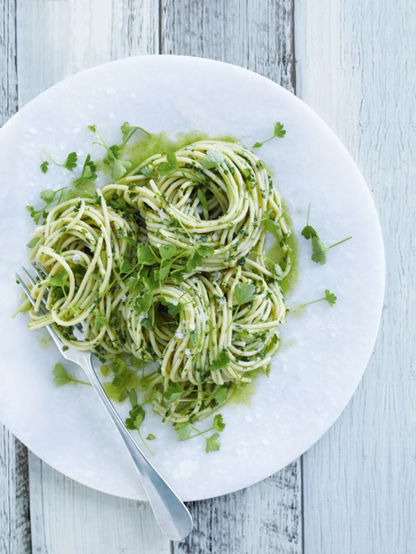 Char-grilled asparagus and parsley pesto pasta