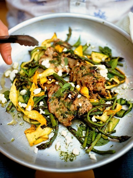 Char-grilled pork with asparagus