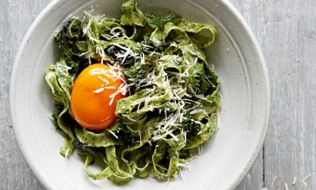 Chard gratin with Parmesan and anchovies