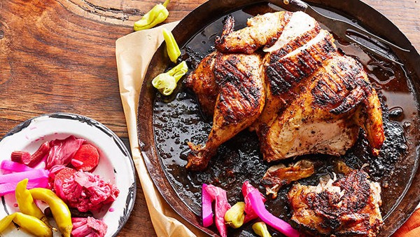 Chargrilled garlic chicken (Farrouj meshwi)