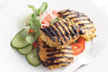 Chargrilled masala chicken with cucumber and tomato