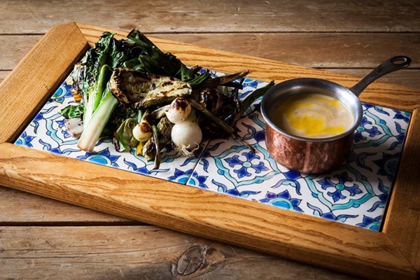  Chargrilled seasonal vegetables with cheese and mushroom fondue