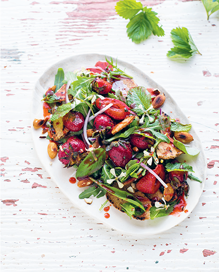 Chargrilled strawberry and rocket salad with pita