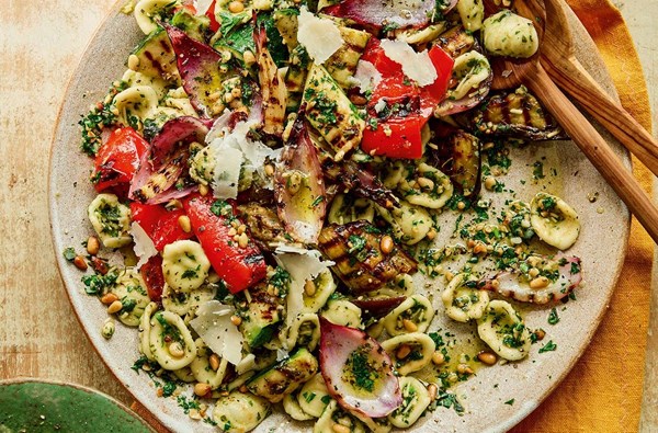 Chargrilled vegetable & orecchiette salad with fresh pesto and rocket 