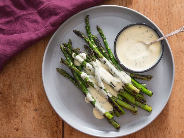 Charred asparagus with miso Béarnaise sauce 