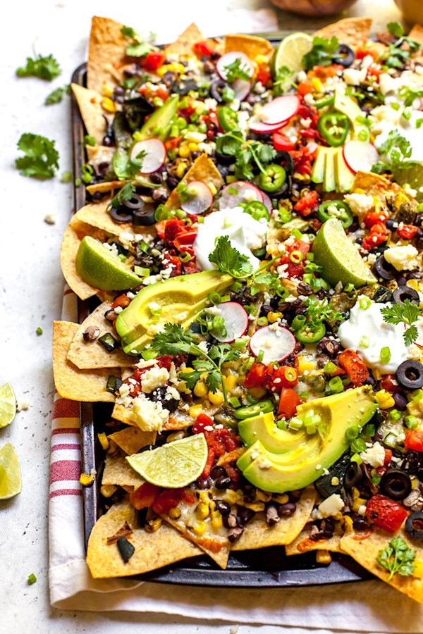 Charred corn & poblano black bean nachos